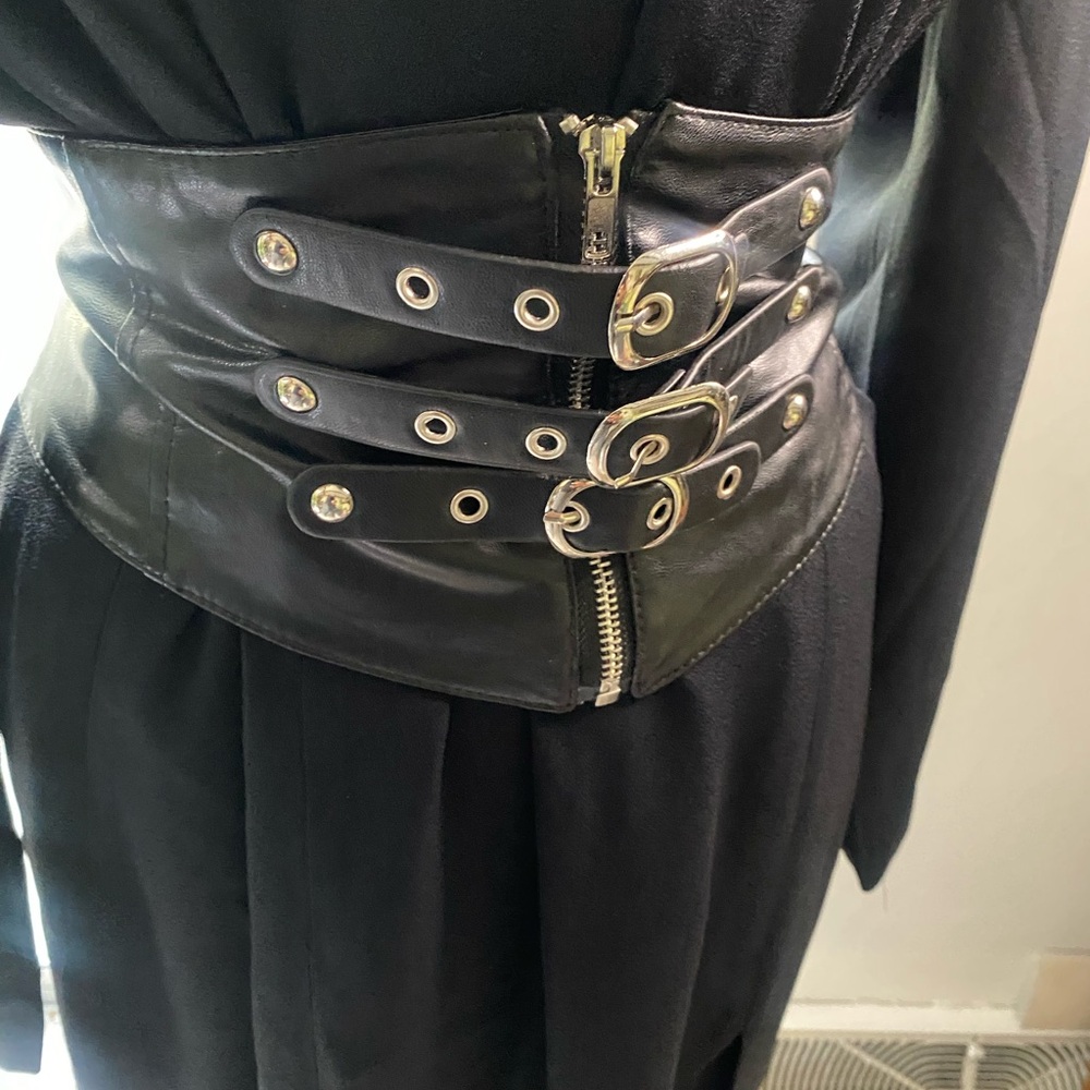 Black Leather Look Triple-Buckle Waist Corset Belt